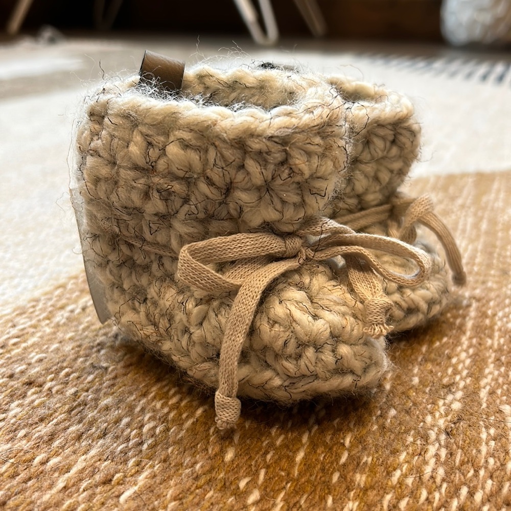 Tangled Baby Booties